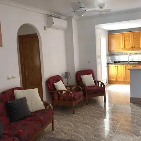 Torrevieja, La Torreta Ground Floor With Large Private Patio Garden *