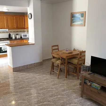 Apartamento Torrevieja, La Torreta Ground Floor With Large Private Patio Garden