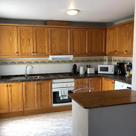 Torrevieja, La Torreta Ground Floor With Large Private Patio Garden Apartamento Torrevieja