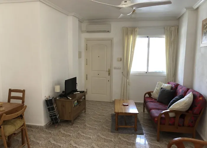 דירה Torrevieja, La Torreta Ground Floor With Large Private Patio Garden *